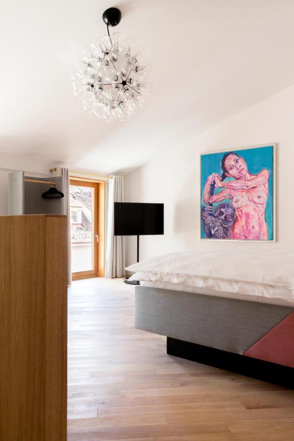 Kai 36 - Hotel Zwischen Fels Und Fluss Graz Extérieur photo Installation view of the exhibition "The Body in Art", 2016
